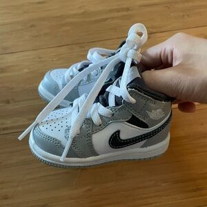 Authentic Jordan AJ 1 Mid gray& white (9-12mo)